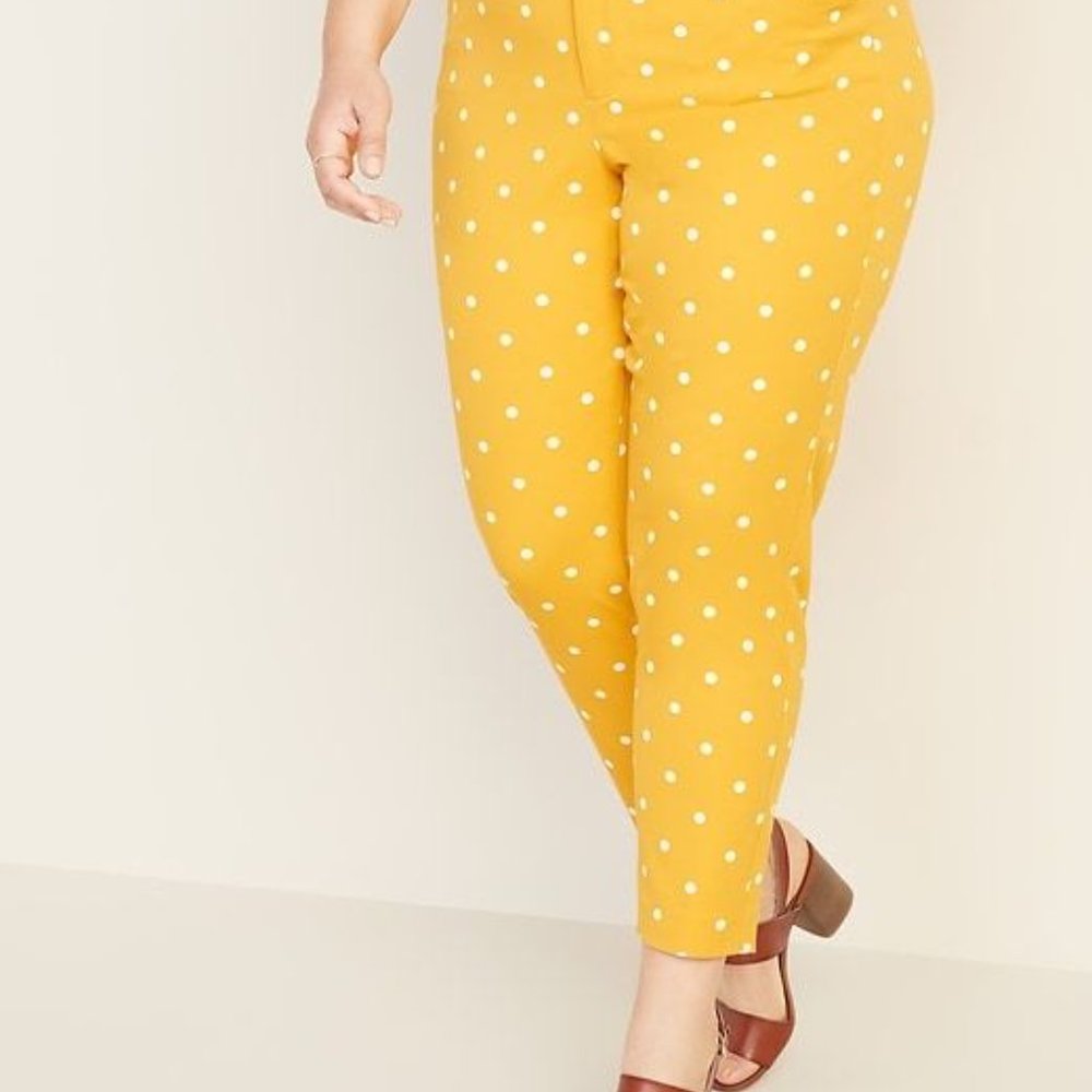 Mid-Rise Secret-Slim Pockets Plus Size Pixie Ankle Pants